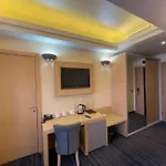 温泉水疗酒店 4*